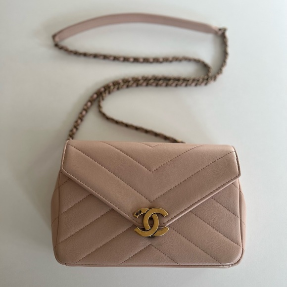 Chanel Lambskin Chevron Mini Coco Envelope Flap - Picture 2 of 16